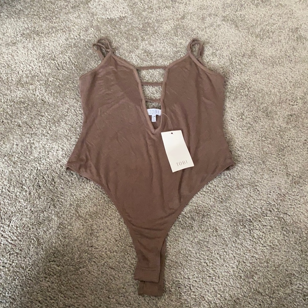 TOBI BODYSUIT